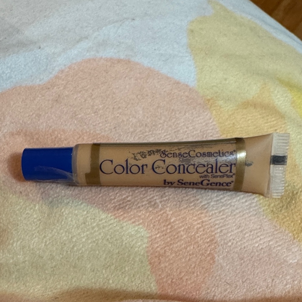 SeneGence Color Concealer - Medium